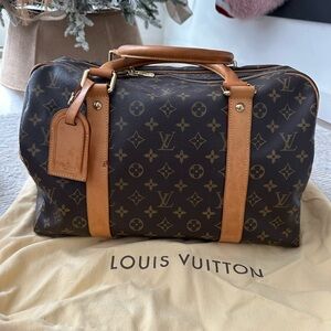 Louis Vuitton Carryall Boston bag
